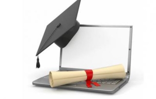 Illustration de l'article : Certification informatique : l'EDHEC se lance dans l'e-surveillance d'examen