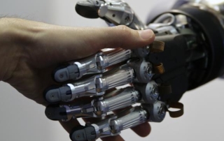 Illustration de l'article : Loi du retour accéléré : la théorie vertigineuse du futurologue de Google qui n'a jamais eu tort