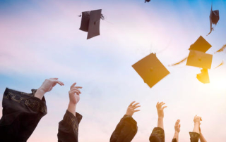 Illustration de l'article : Le diplôme universitaire est-il mort? | L'Atelier : Accelerating Business