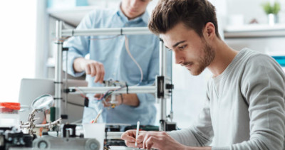 les-fablabs-en-quete-dun-business-model-perenne-latelier-accelerating-innovation