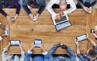 Illustration de l'article : Comment le mobile est en train de tuer l'ordinateur de bureau | L'Atelier : Accelerating Innovation