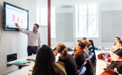 les-stages-les-plus-tendances-dans-lunivers-digital-strategies