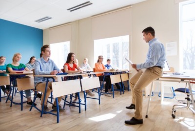 enseigner-cest-aussi-transmettre-une-experience-the-conversation