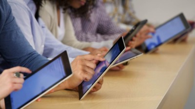 classes-virtuelles-sessions-courtes-autoapprentissage-les-nouvelles-tendances-de-la-formation-les-echos