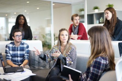 reussir-lonboarding-de-nouveaux-embauches-grace-aux-outils-digital-learning