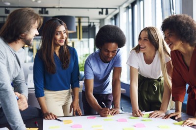 le-partage-de-connaissances-en-interne-redynamise-la-formation-professionnelle