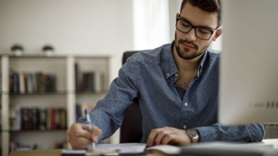 formation-cegos-accelere-sur-loffre-de-classes-virtuelles-les-echos
