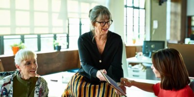 gestion-du-stress-bilan-de-competences-preparation-a-la-retraite-les-5-formations-les-plus-utiles-selon-votre-age-capital-fr