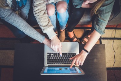 le-social-learning-ses-avantages-et-inconvenients