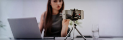 les-astuces-pour-produire-des-videos-de-com-interne-avec-un-petit-budget-monmindum