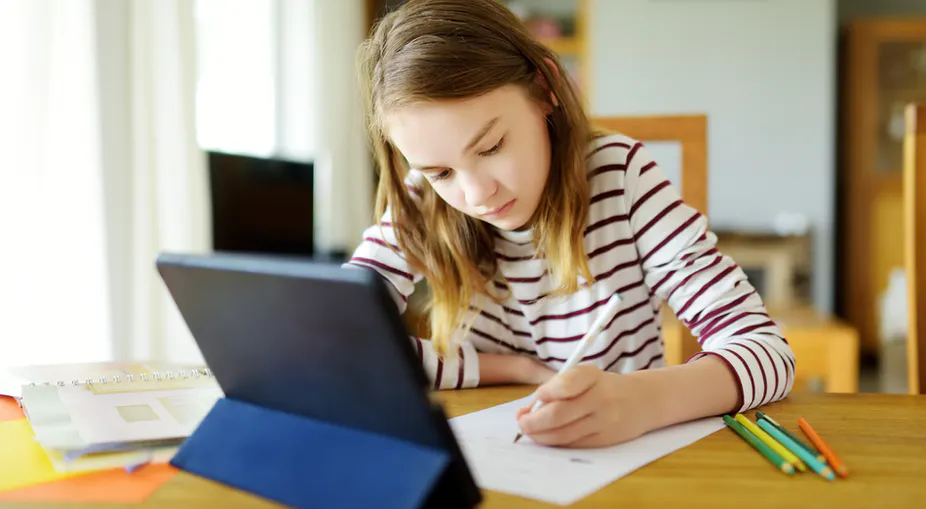 Débat : Pourquoi le numérique doit s’apprendre à l’école — The Conversation