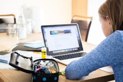 formation-en-ligne-atouts-pour-les-employes-dune-entreprise-indice-rh