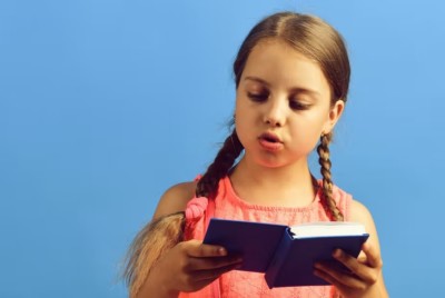 lire-un-texte-a-haute-voix-aide-t-il-a-le-comprendre-the-conversation
