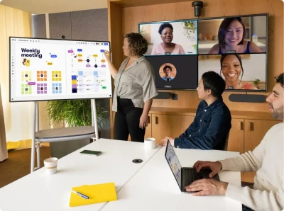plateforme-de-collaboration-visuelle-en-ligne-pour-le-travail-en-equipe-miro