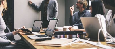 comment-reussir-une-reconversion-professionnelle-dans-la-formation-webmarketing