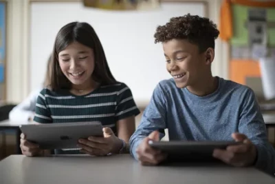 pourquoi-utiliser-des-ipads-en-classe-developpe-la-collaboration-et-la-creativite-outils-tice