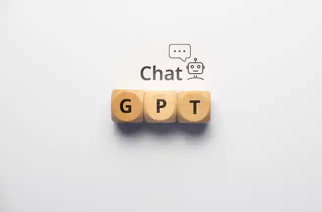 Comment fonctionne ChatGPT ? Décrypter son nom pour comprendre les modèles de langage — The Conversation