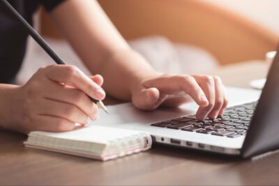 chatgpt-et-e-learning-utiliser-lia-pour-rediger-des-quiz-devaluation-est-ce-une-bonne-idee-e-teach