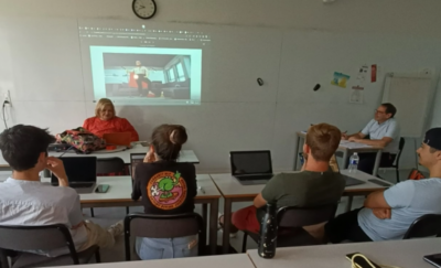 pecha-kucha-et-si-vous-demandiez-a-bavarder-en-cours