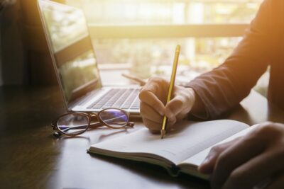 lemployeur-doit-informer-le-salarie-sur-le-droit-a-la-formation