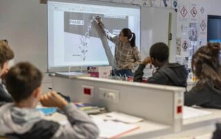 Illustration de l'article : L'École, cernée par l'IA - et les EdTech