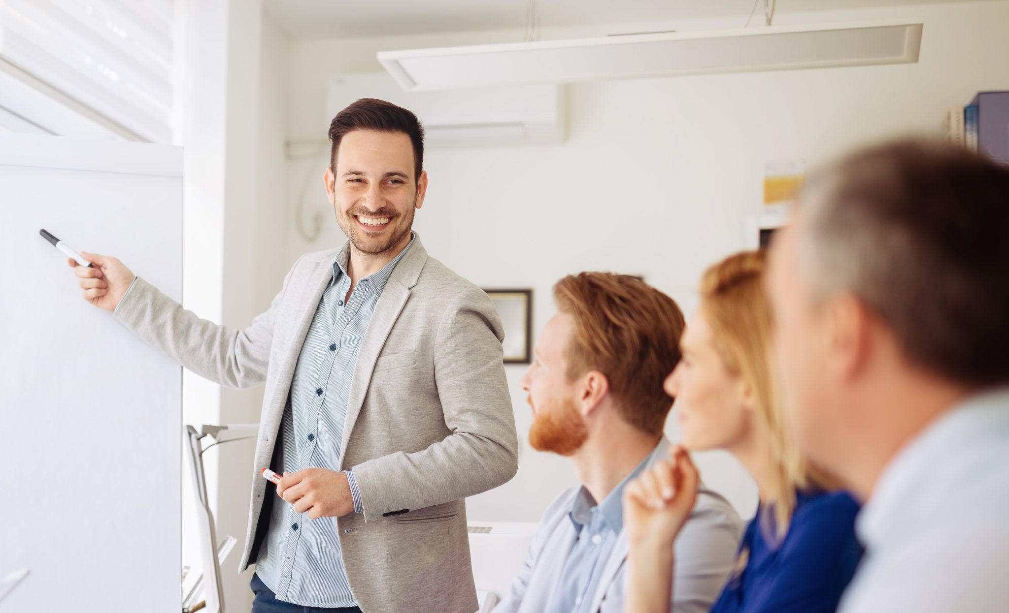 L’évolution du marché de la formation : enjeux et stratégies de développement pour les organismes de formation (OF)