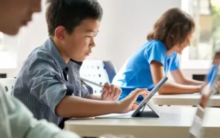 Illustration de l'article : Faut-il chasser l'intelligence artificielle de l'école dès maintenant ?