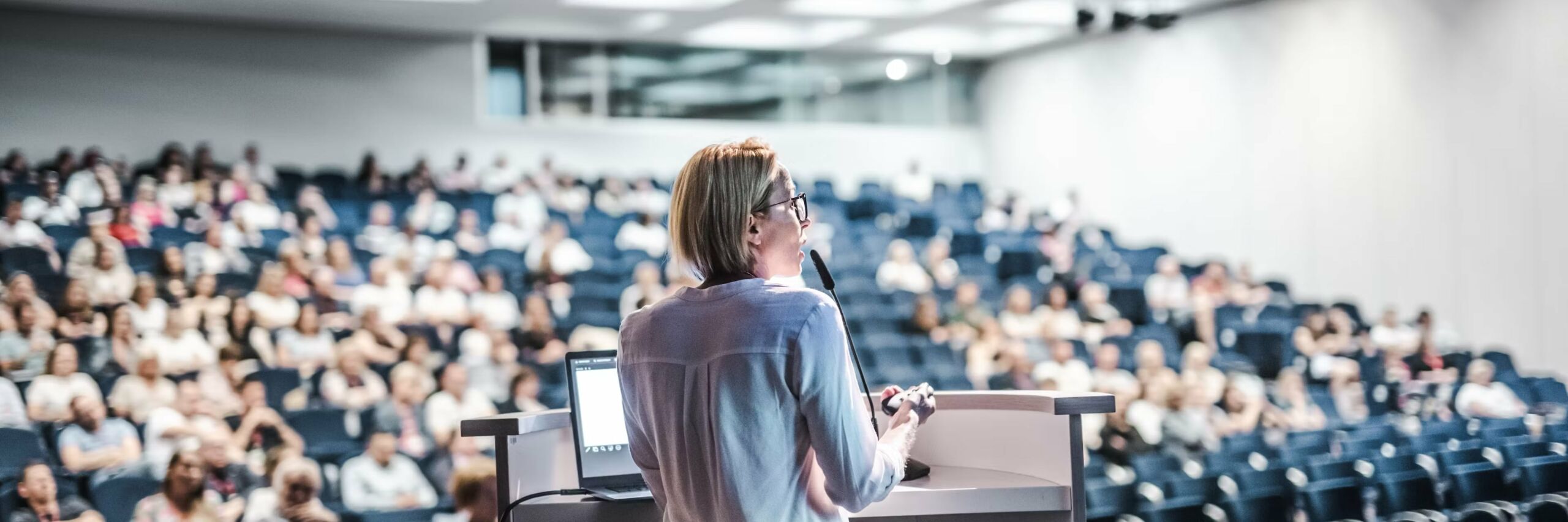 Le faux procès des études supérieures trop longues