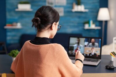 quelle-strategie-de-contenu-avant-pendant-et-apres-un-webinar