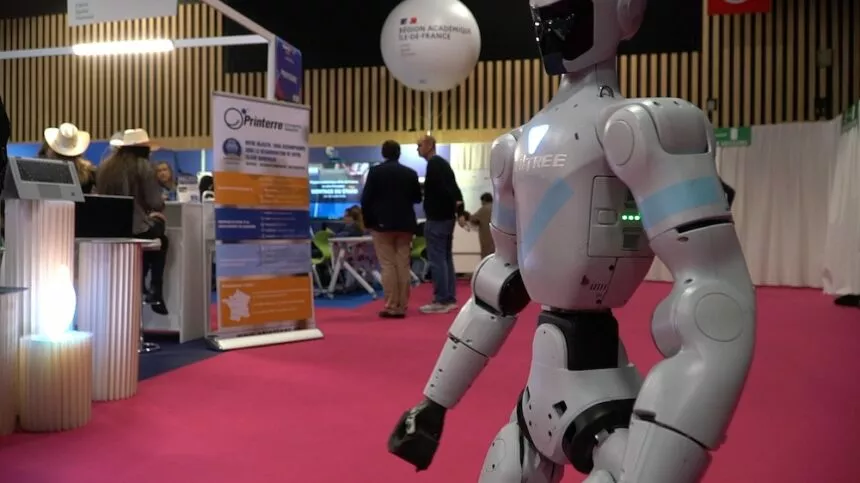 educatech-expo-2025-voyage-au-coeur-des-idees-des-outils-et-des-talents