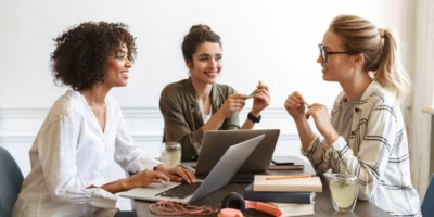 ia-et-soft-skills-le-nouveau-duo-strategique-qui-redefinit-la-formation-des-cadres-et-les-enjeux-rh